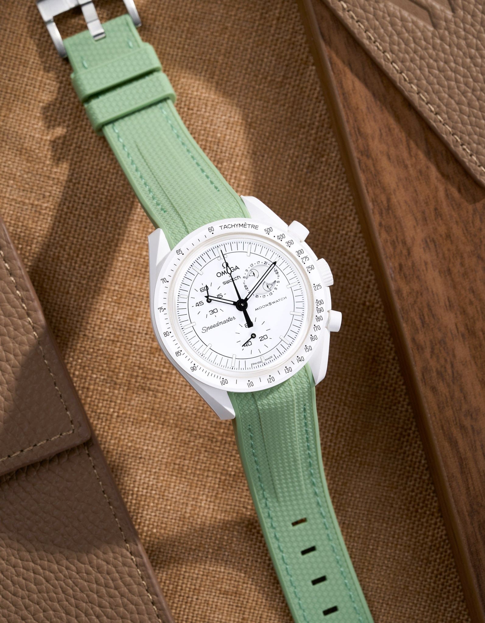 MoonSwatch Mission to the Moon Phase (Rubber Strap) - OM Luxury